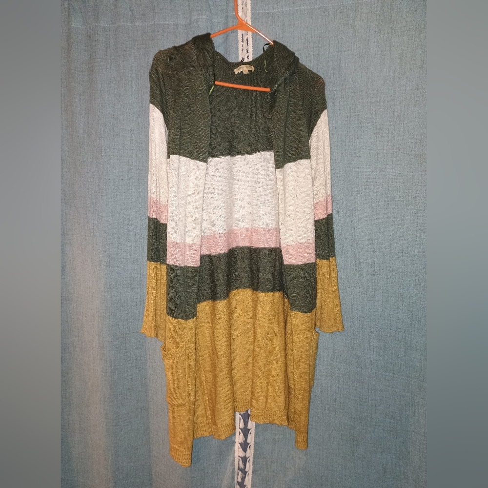 ✨ 2 For $6 ✨ Colorblock Women's Sweater